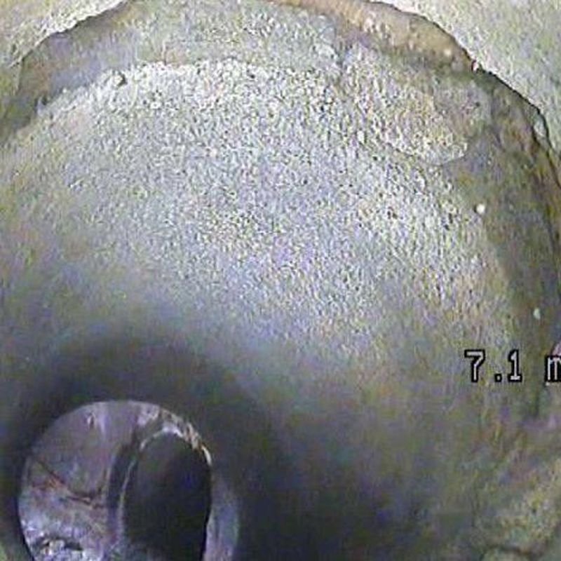 Localización de tuberías o arquetas soterradas mediante sonda y transmisor: Servicios de Accesa Desatascos