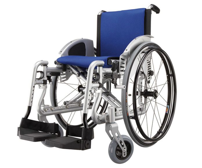 Silla de ruedas adaptable Revolution R2: Productos y servicios de Ortopedia Delgado, S. L. }}