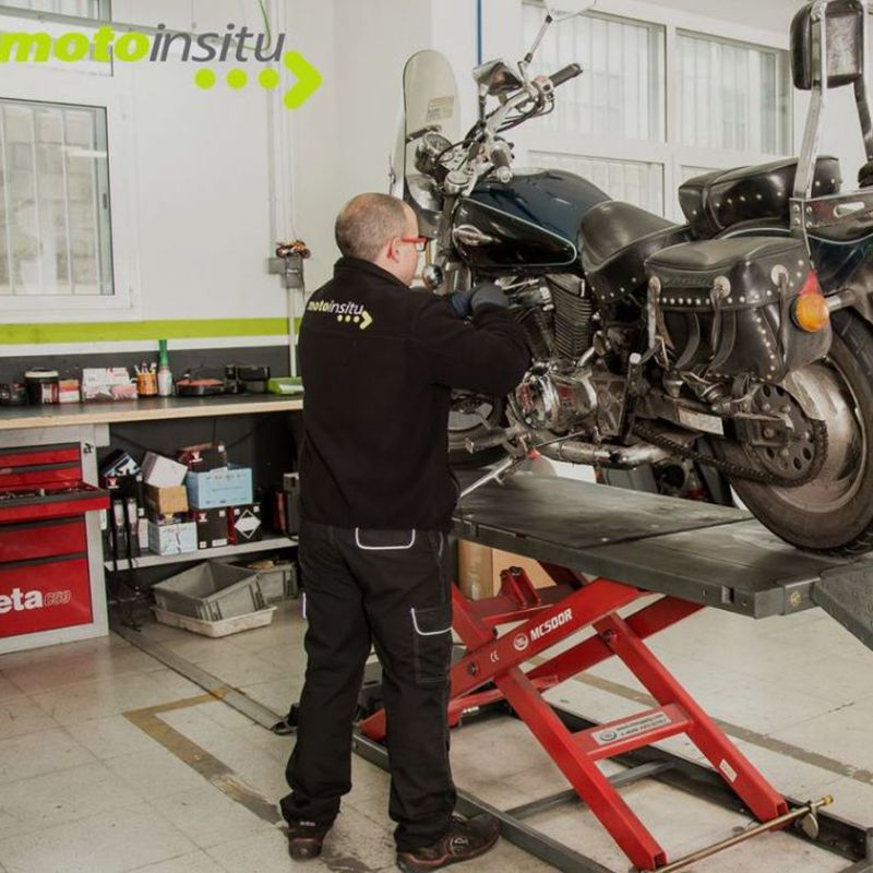 Reparaciones de emergencia para motos: Nuestros servicios de Motoinsitu
