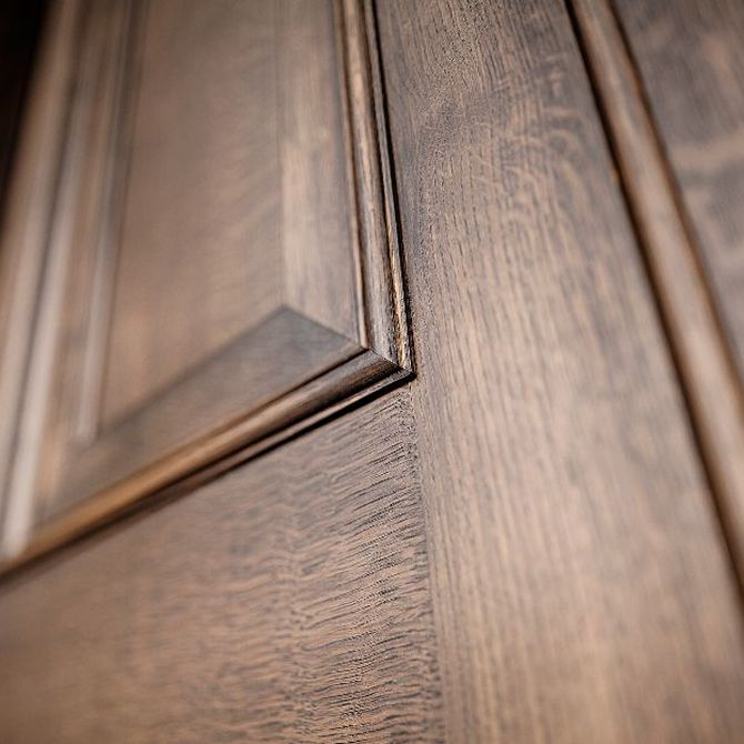 ¿Cómo se limpian las puertas de madera?