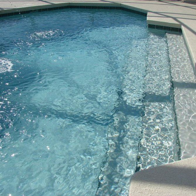 Accesorios imprescindibles para tu piscina