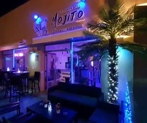 Pub-cocktail bar Los Cristianos | XL La Casa Del Mojto