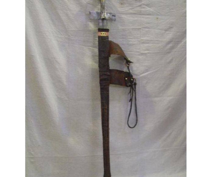 Espada africana. Takouba arma típica de los Tuaregs, nómadas del desierto : Catálogo de Antiga Compra-Venta